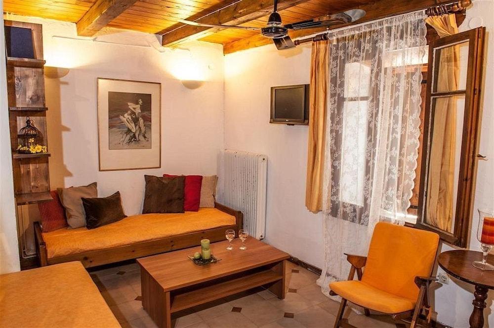 Razis Apartments チィリヴィ エクステリア 写真