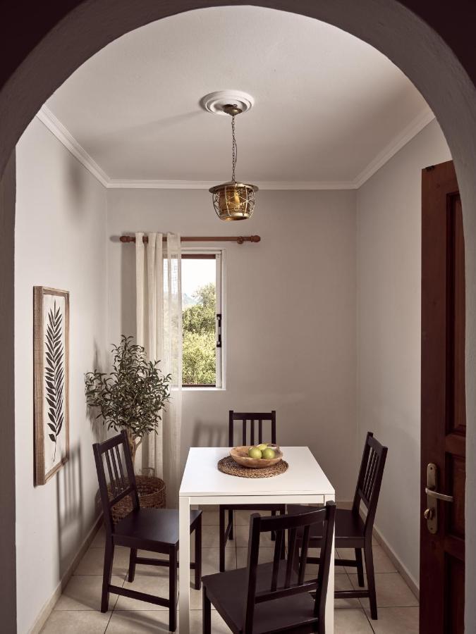 Razis Apartments チィリヴィ エクステリア 写真