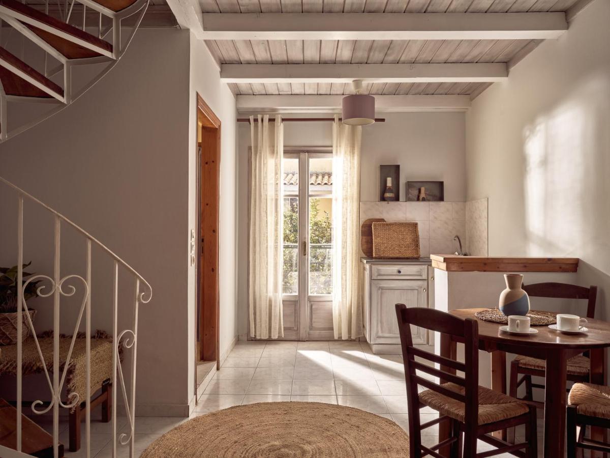 Razis Apartments チィリヴィ エクステリア 写真