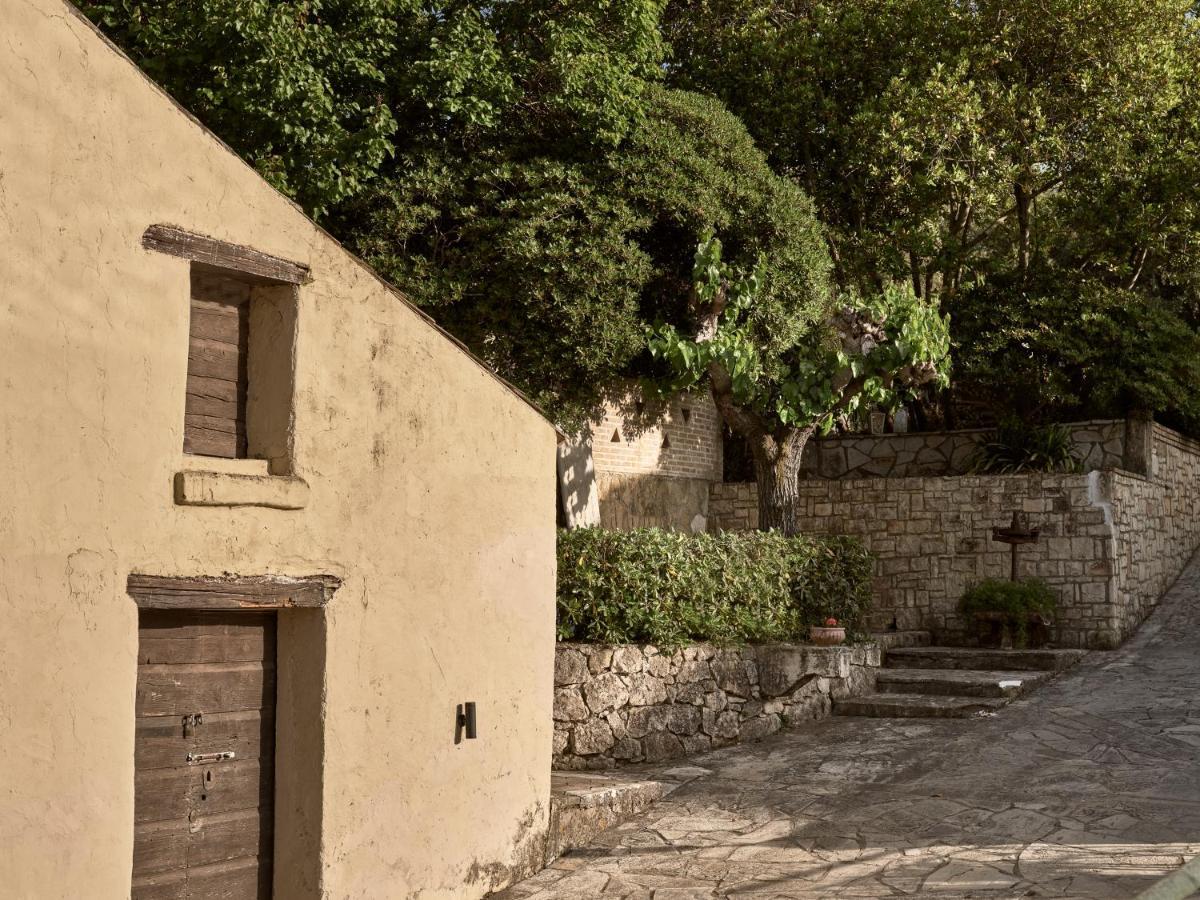 Razis Apartments チィリヴィ エクステリア 写真